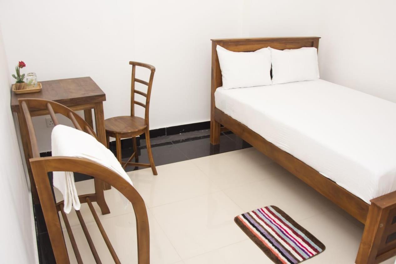Sanmi Airport Resort คาตุนายากา ภายนอก รูปภาพ