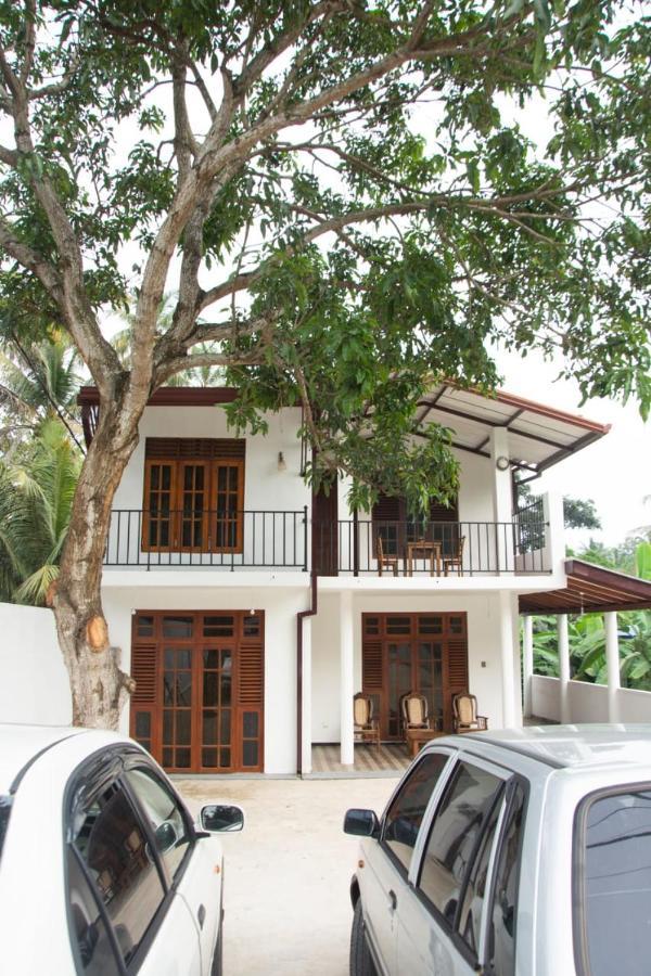 Sanmi Airport Resort คาตุนายากา ภายนอก รูปภาพ